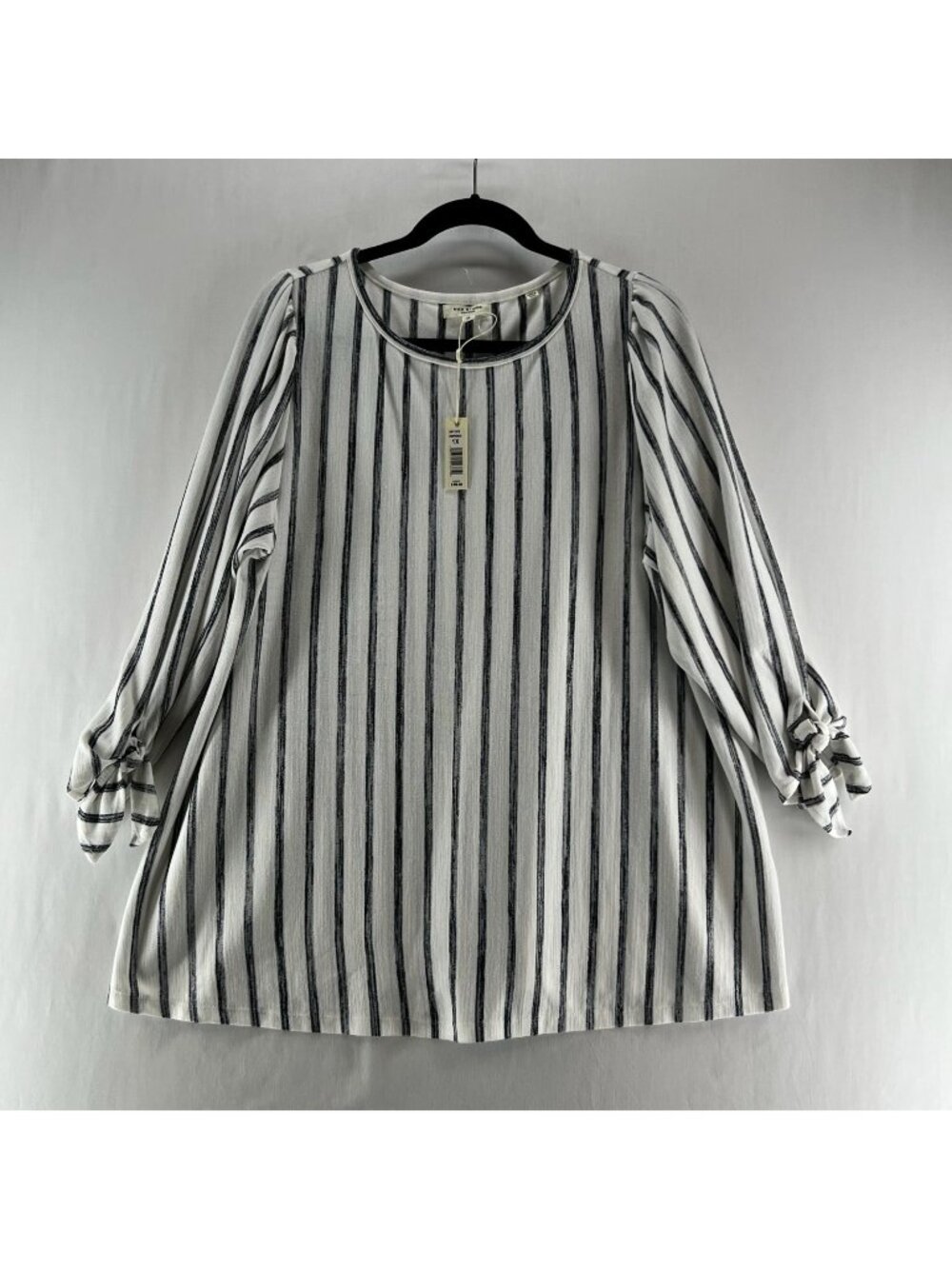 Max Studio Striped Blouse Womens 1X Stretch Puff 3/4 Sleeve Tie Cuff White Gray